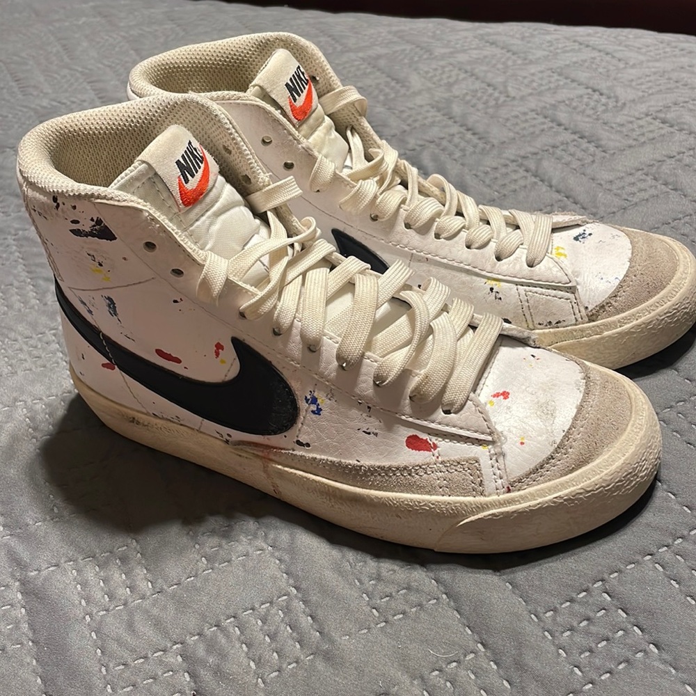 Nike Blazer Mid ‘77 size 4